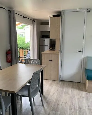 Camping **** _ Les Falaises ナルボンヌ・プラージュ