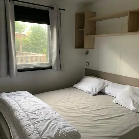 キャンプ場 Camping **** _ Les Falaises ナルボンヌ・プラージュ